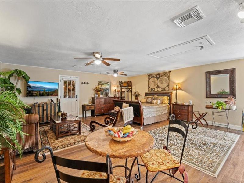 College Park-Orlando 5Star Villa Oasis - Home Away From Home - Quiet Neighborhood-Private Botanical Courtyard - Mins From Eola,Dt, Winter Park - Free Parking & Ev Plug In Eksteriør billede