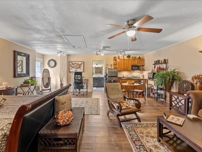 College Park-Orlando 5Star Villa Oasis - Home Away From Home - Quiet Neighborhood-Private Botanical Courtyard - Mins From Eola,Dt, Winter Park - Free Parking & Ev Plug In Eksteriør billede